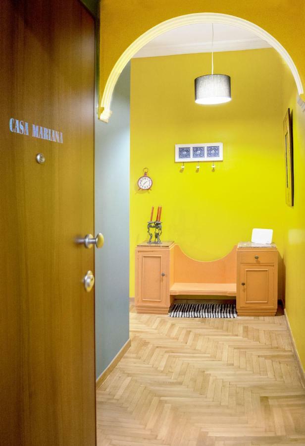 "Casa De Colores", Next To The Metro Афіни Екстер'єр фото